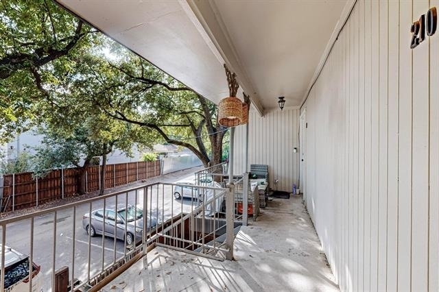 5220 Fleetwood Oaks Avenue - Photo 32