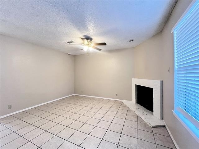 929 W Hickory Street - Photo 4