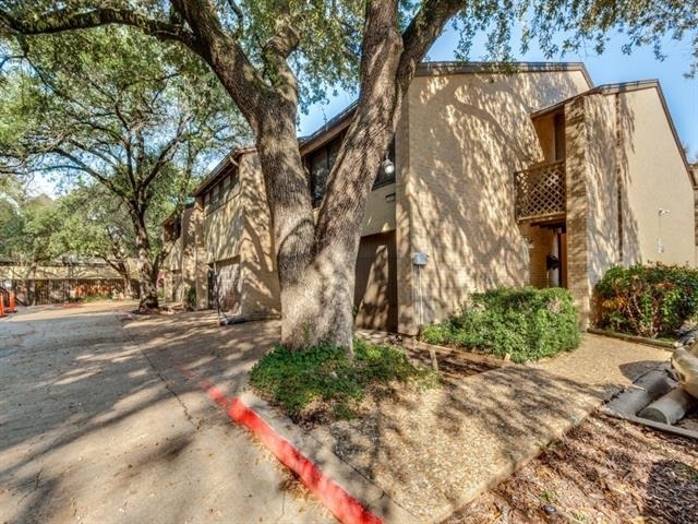 1800 Navajo Place - Photo 0