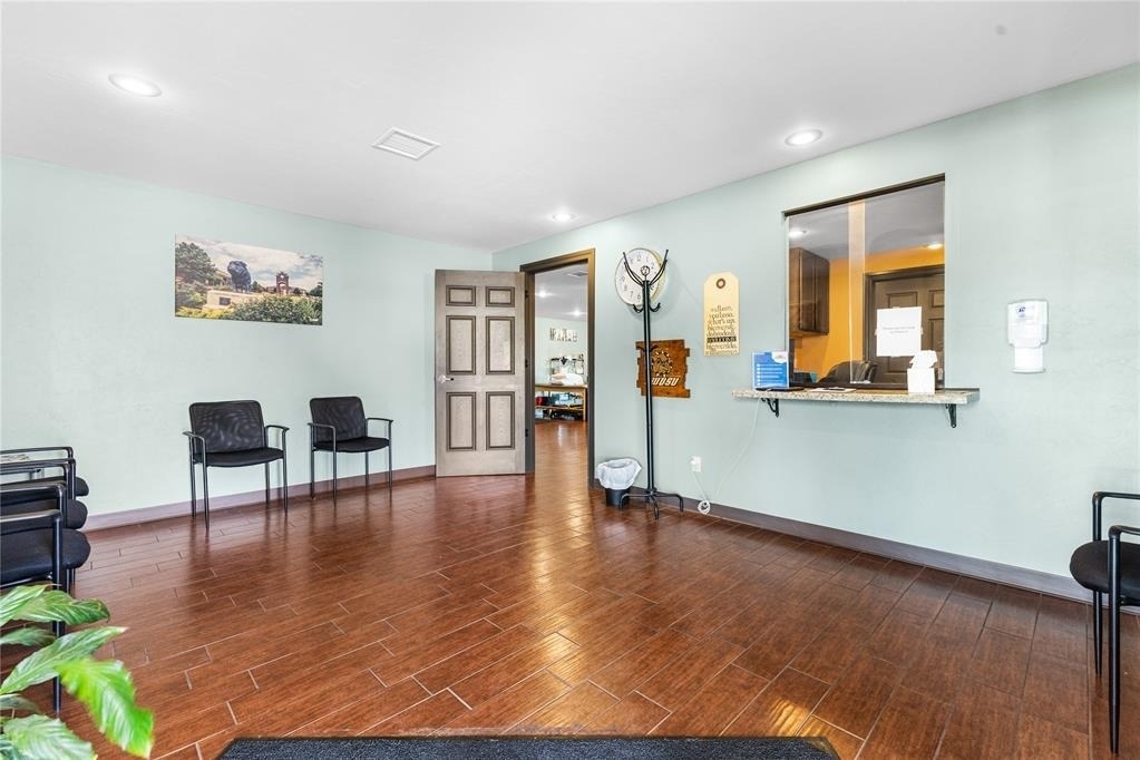 424 N State Street - Photo 4