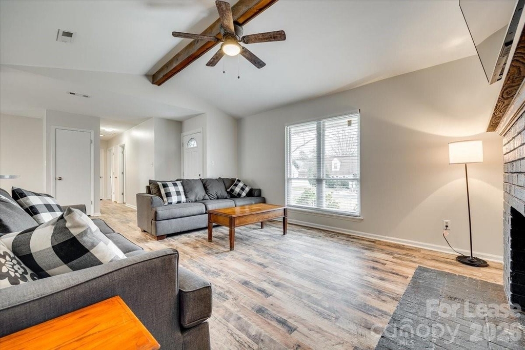 10932 Copperfield Drive - Photo 3