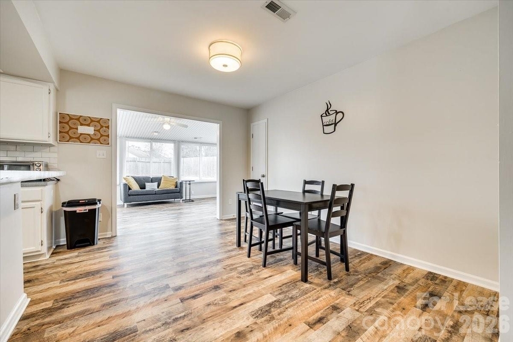 10932 Copperfield Drive - Photo 6