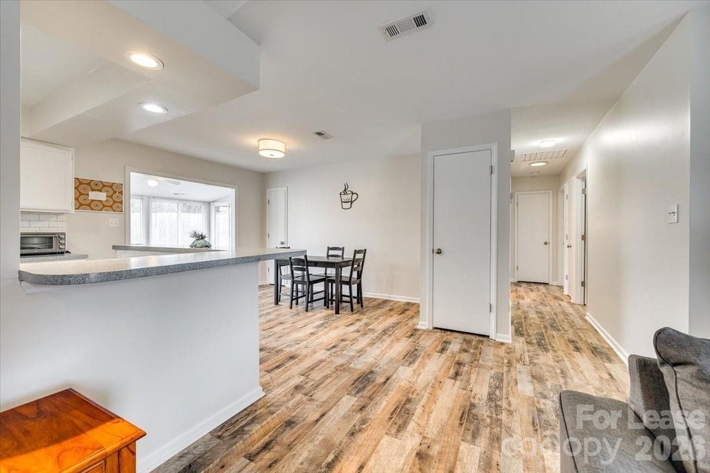 10932 Copperfield Drive - Photo 5