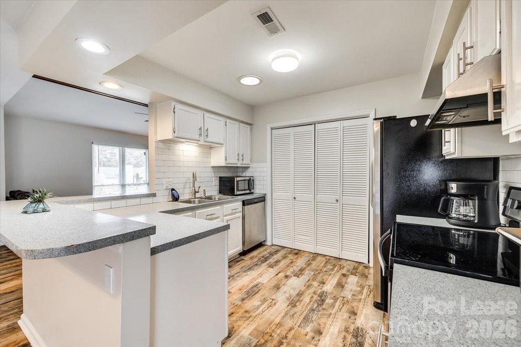 10932 Copperfield Drive - Photo 8