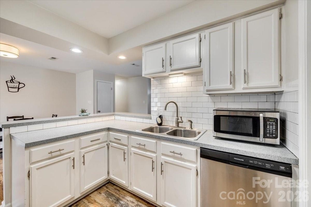 10932 Copperfield Drive - Photo 10
