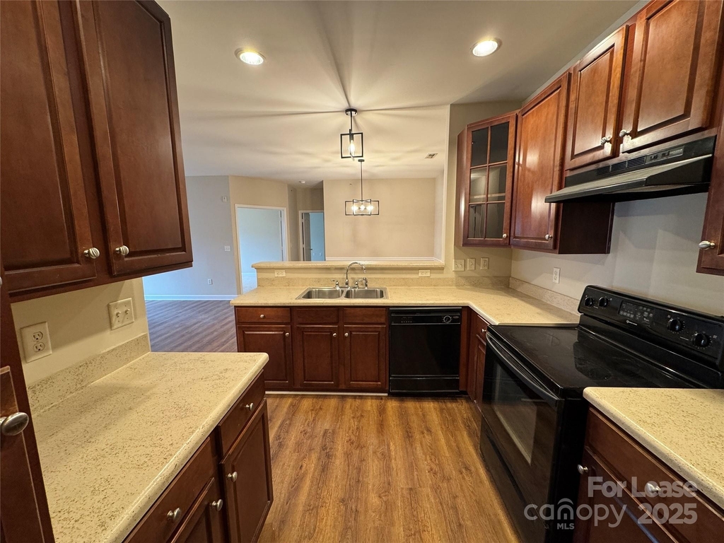 11865 Ridgeway Park Drive - Photo 12