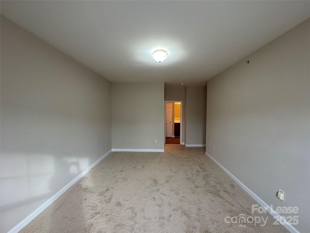 11865 Ridgeway Park Drive - Photo 16