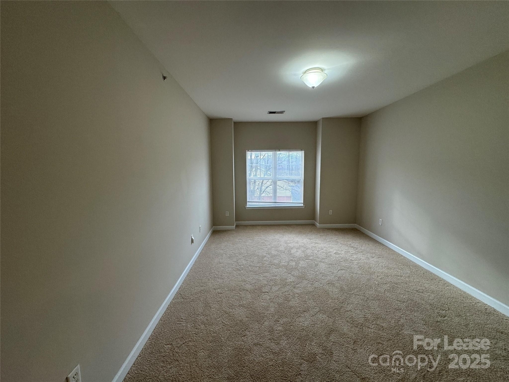 11865 Ridgeway Park Drive - Photo 15