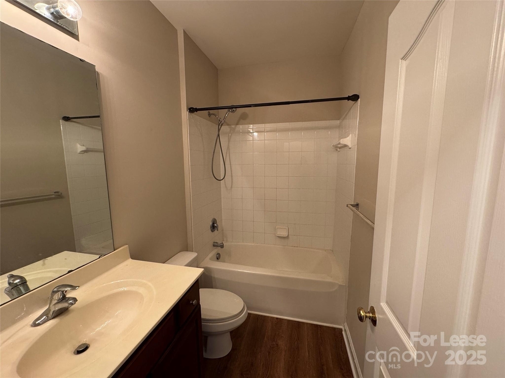 11865 Ridgeway Park Drive - Photo 2