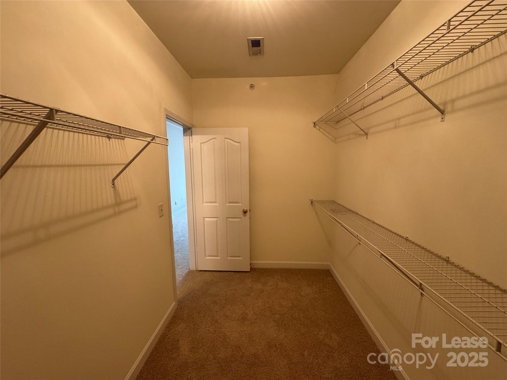 11865 Ridgeway Park Drive - Photo 18