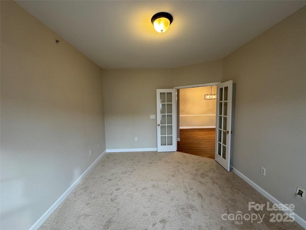 11865 Ridgeway Park Drive - Photo 14