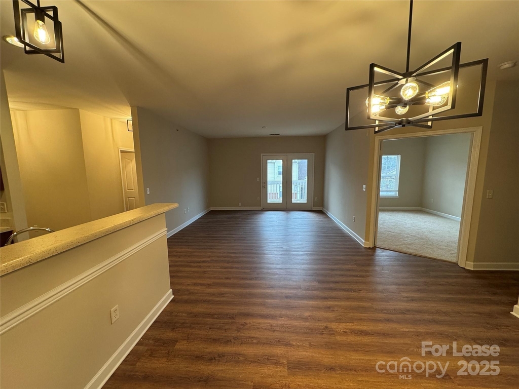 11865 Ridgeway Park Drive - Photo 8