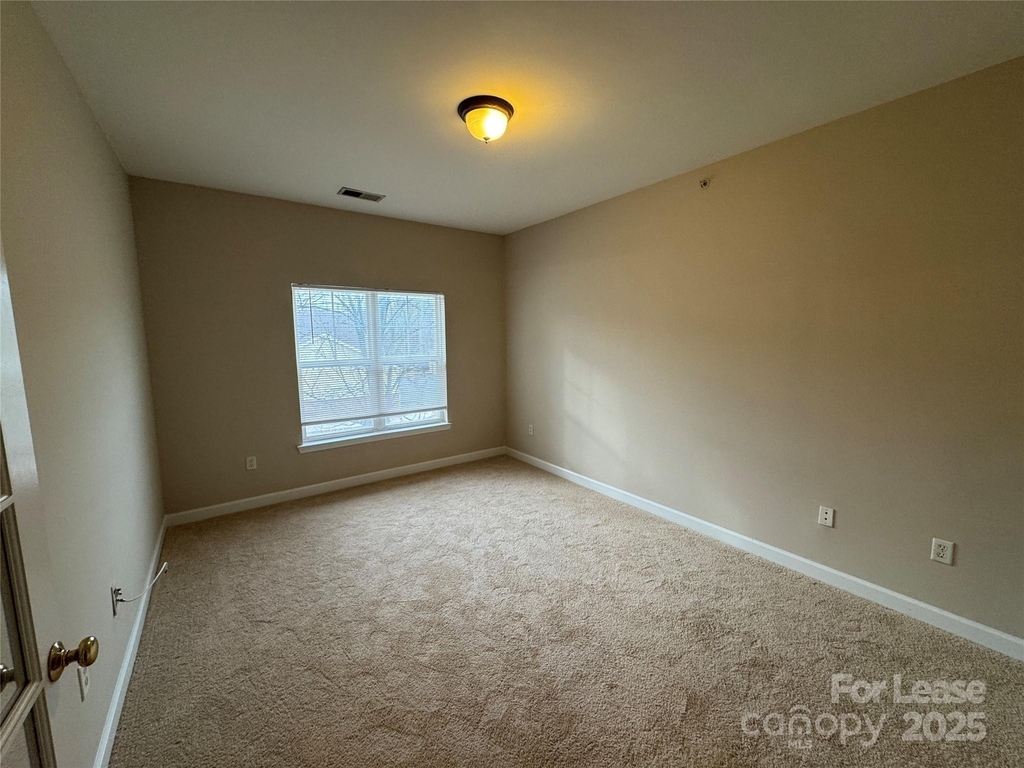 11865 Ridgeway Park Drive - Photo 13