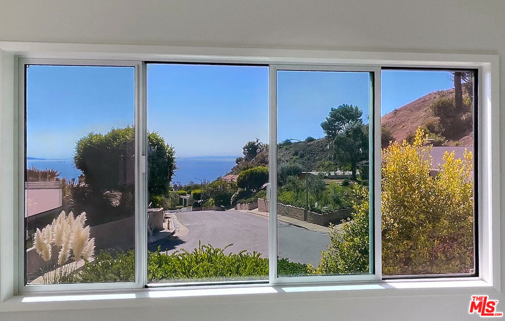 1054 Enchanted Way - Photo 22