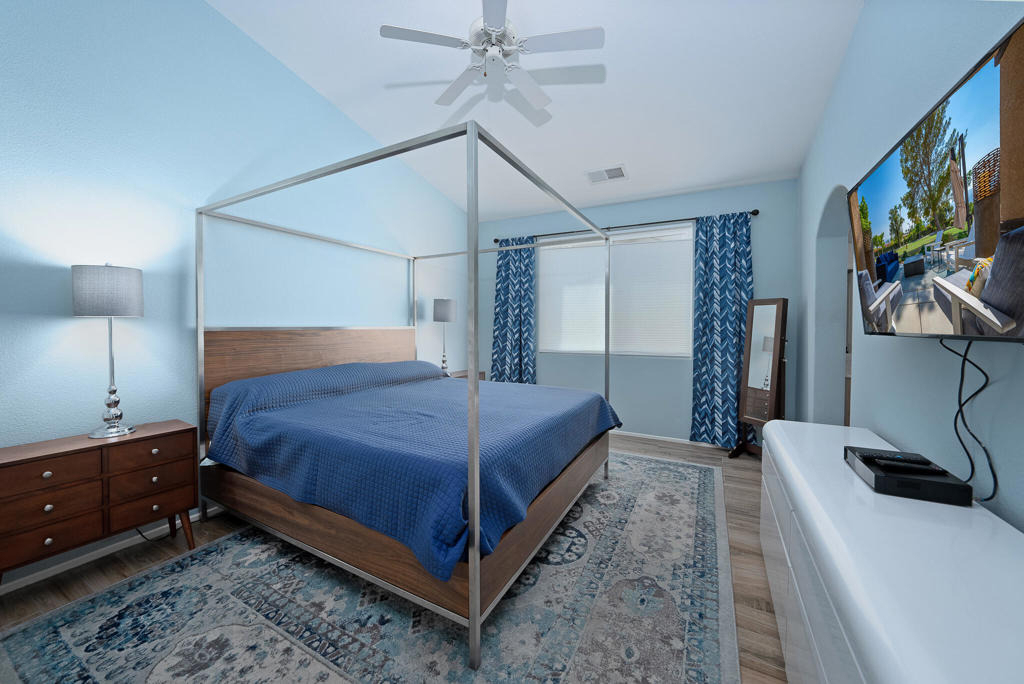 29869 W Laguna Drive - Photo 10