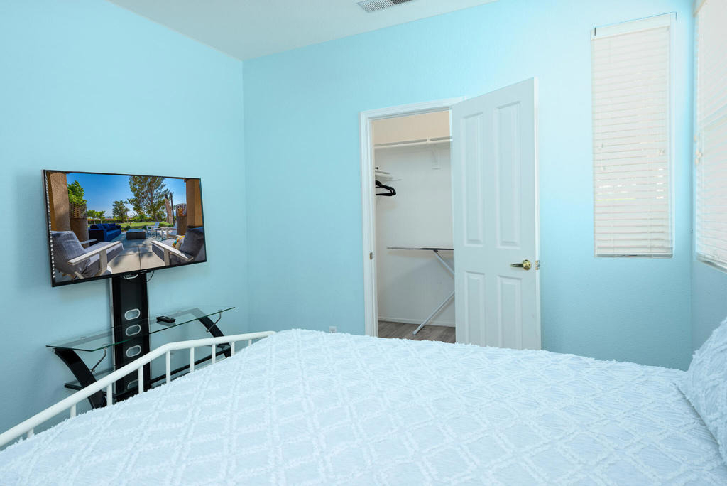 29869 W Laguna Drive - Photo 18