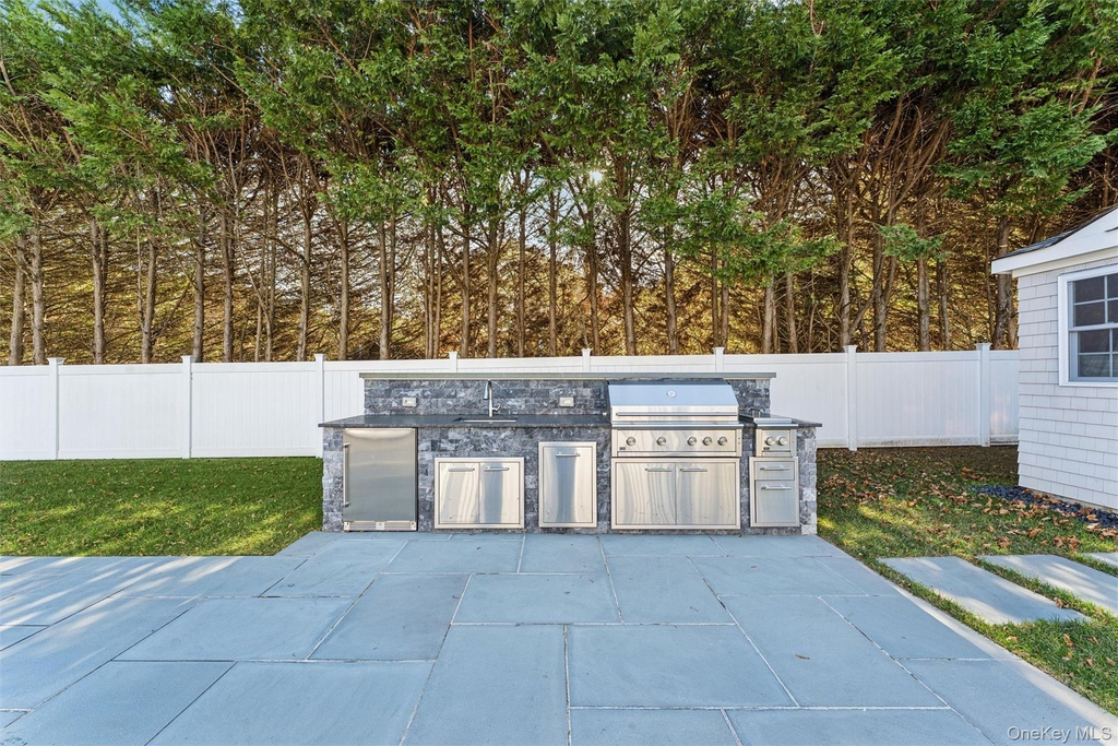 275 Mill Road - Photo 16