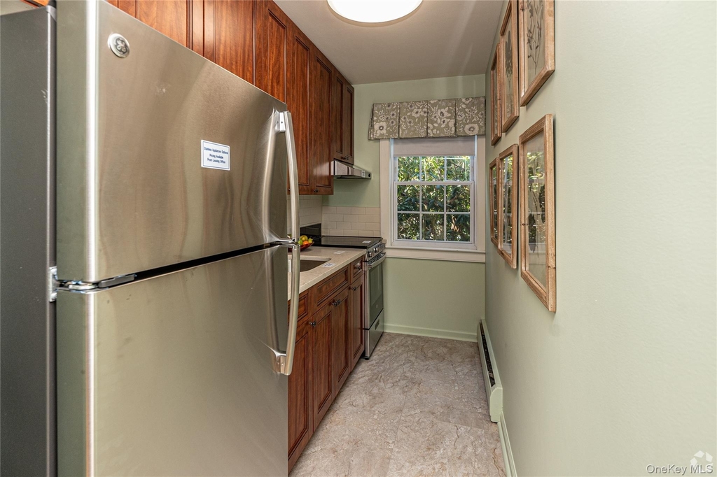 11 Commodore Lane - Photo 6