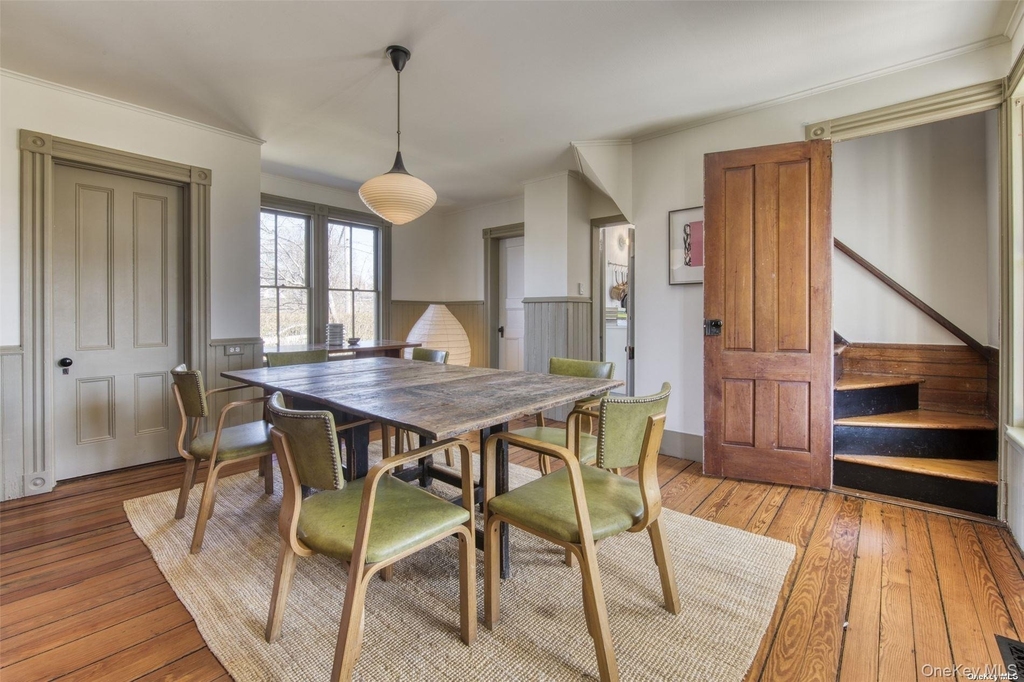 1855 Village Lane - Photo 5