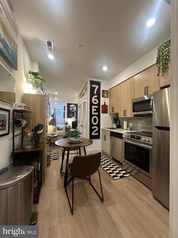 2025 Frankford Avenue - Photo 3