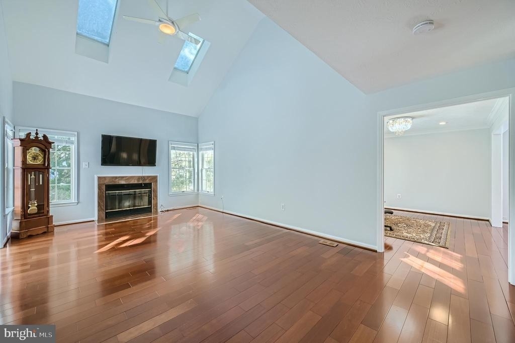8 Sapphire Hill Court - Photo 3