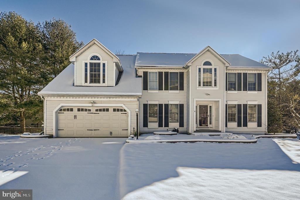 8 Sapphire Hill Court - Photo 0