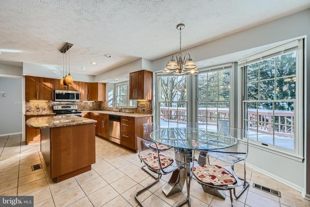 8 Sapphire Hill Court - Photo 9