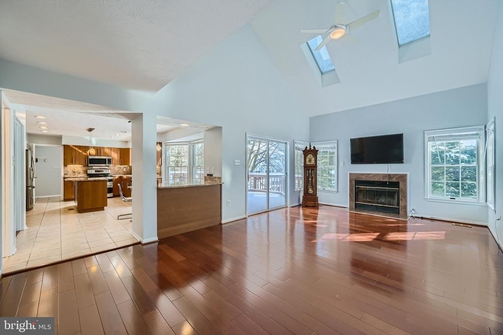 8 Sapphire Hill Court - Photo 4