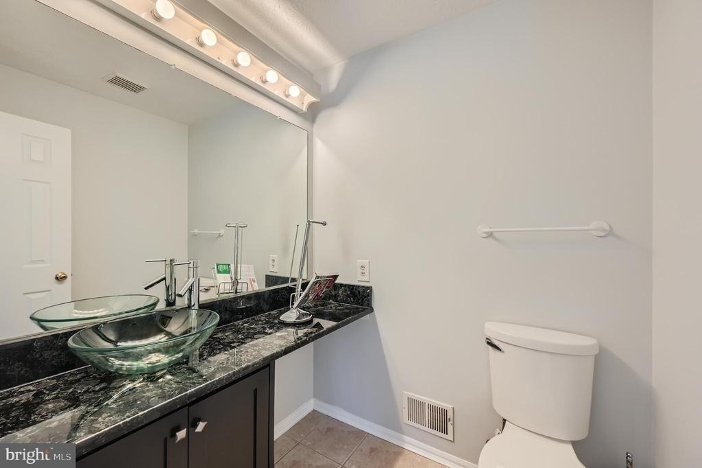 8 Sapphire Hill Court - Photo 12