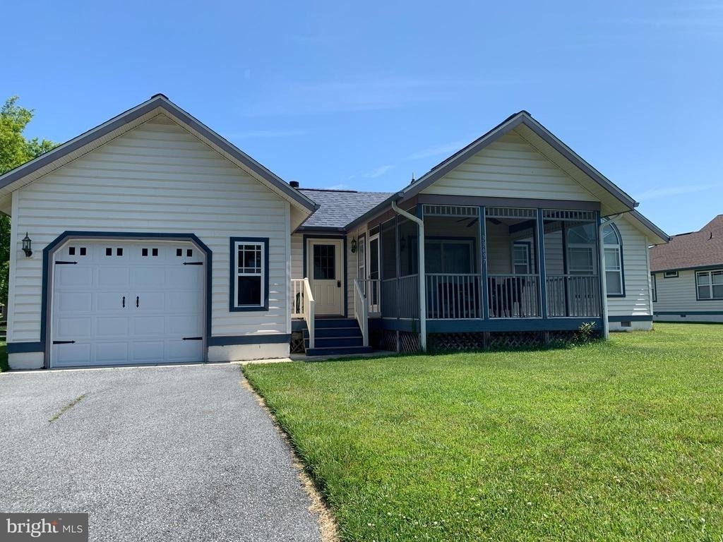 33697 Ashland Drive - Photo 1