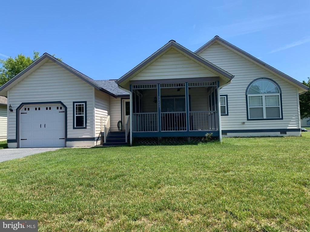 33697 Ashland Drive - Photo 2