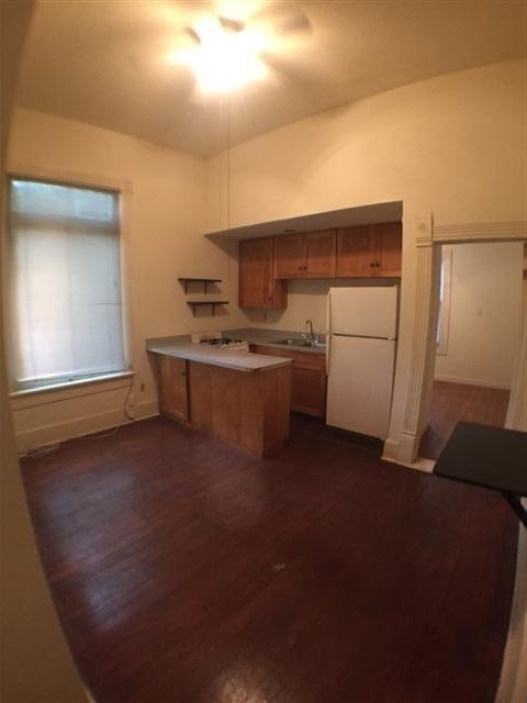 908 W 22nd St - Photo 0