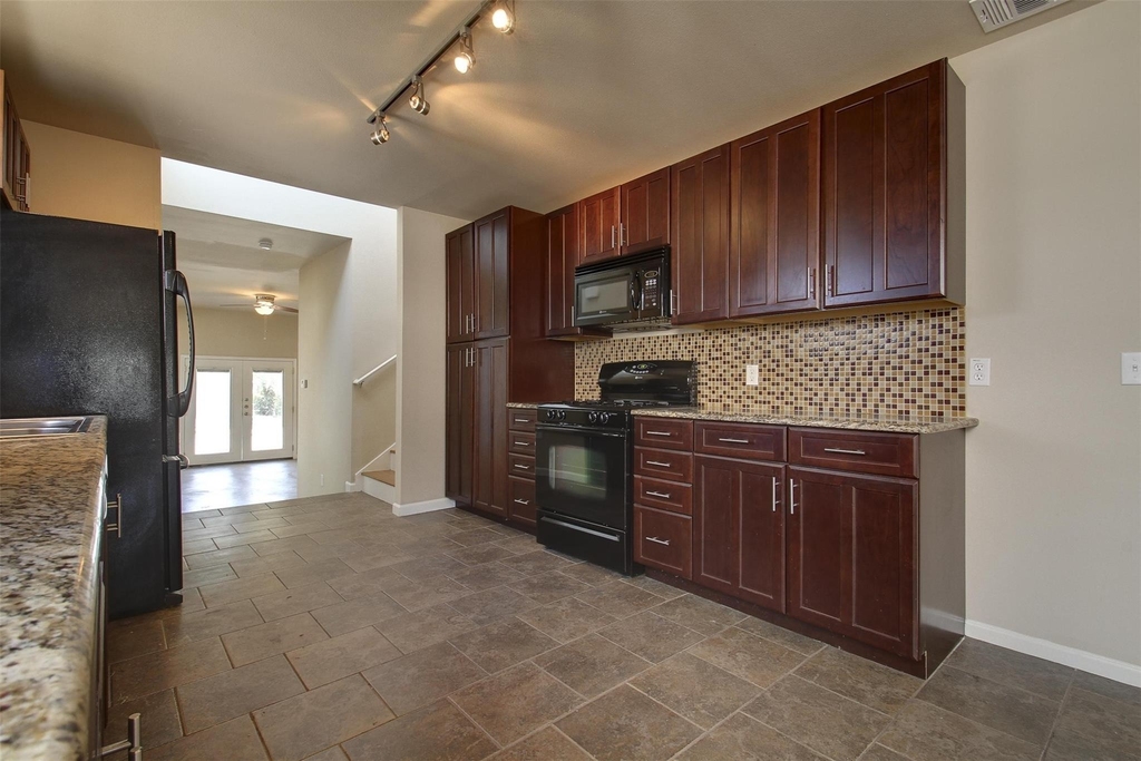 4509 Depew Ave - Photo 6