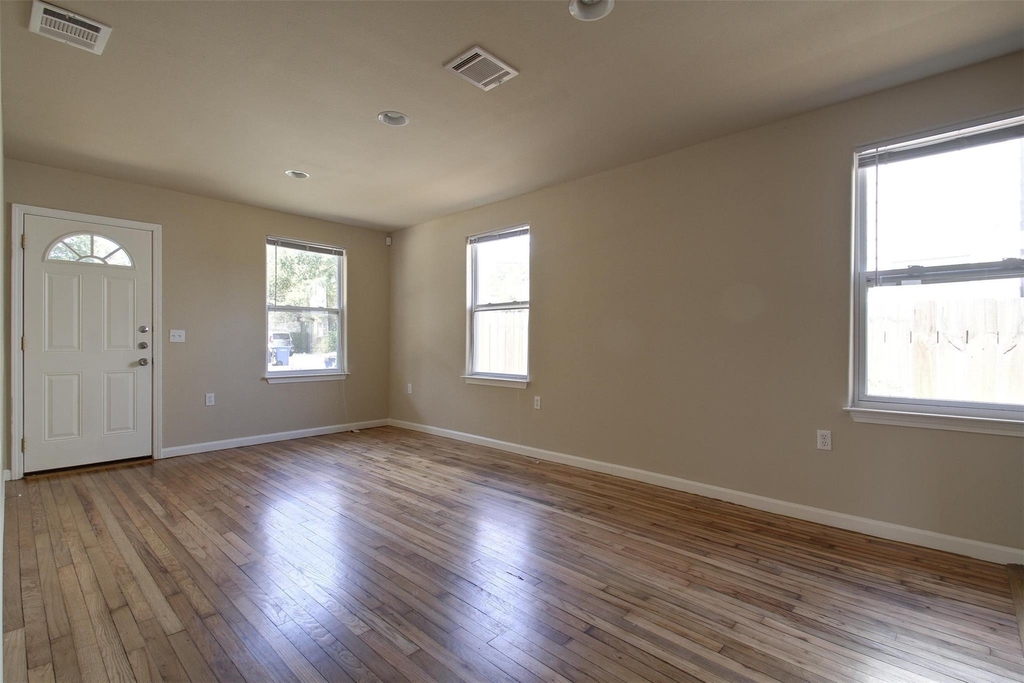 4509 Depew Ave - Photo 13