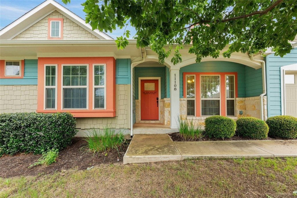 11108 Railway Ln - Photo 1