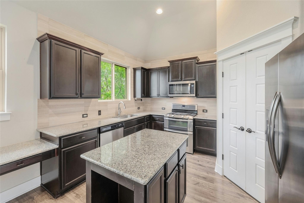 11108 Railway Ln - Photo 12