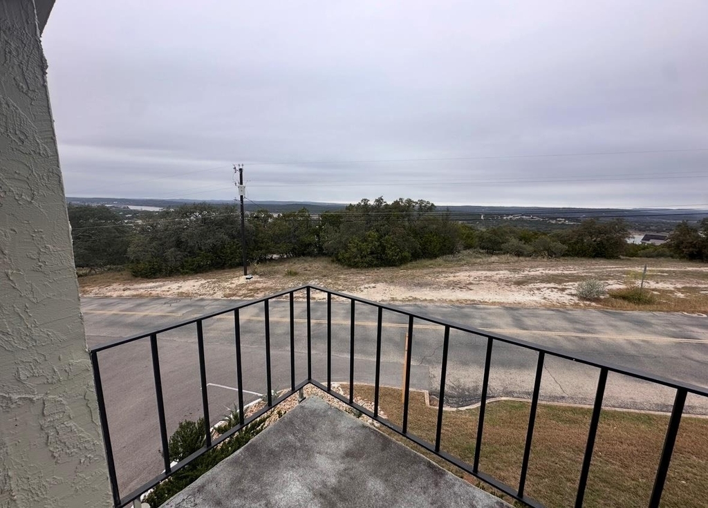 5916 Lago Vista Way - Photo 18