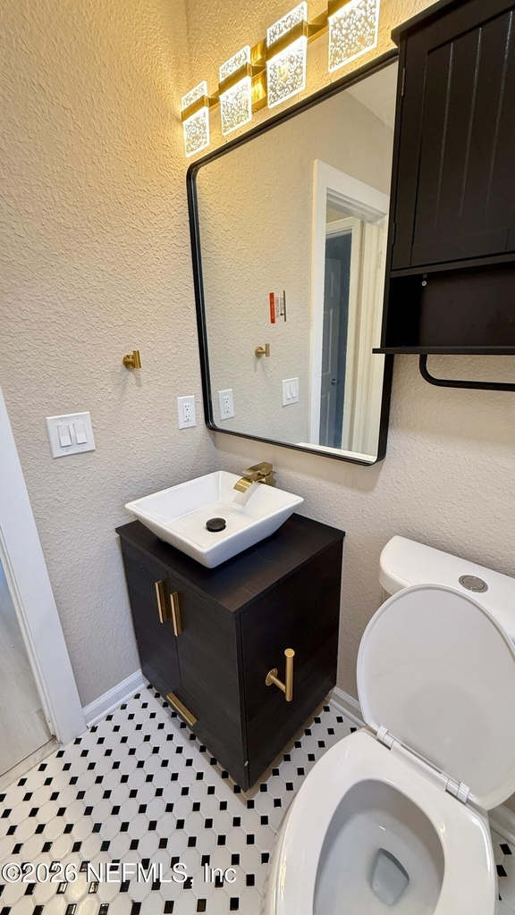 696 Kestner Road - Photo 11