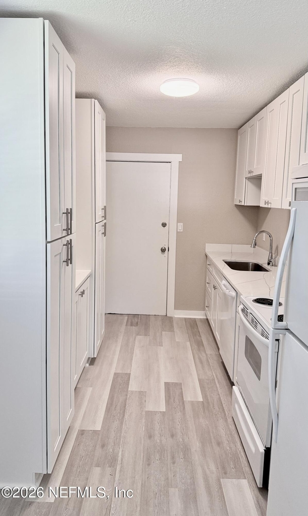 696 Kestner Road - Photo 0
