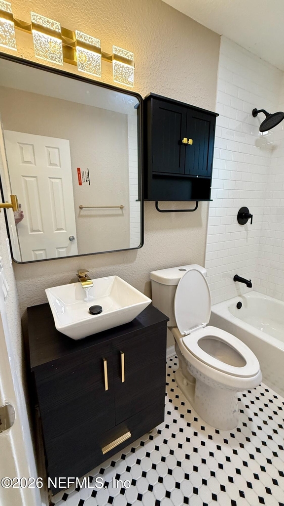 696 Kestner Road - Photo 8