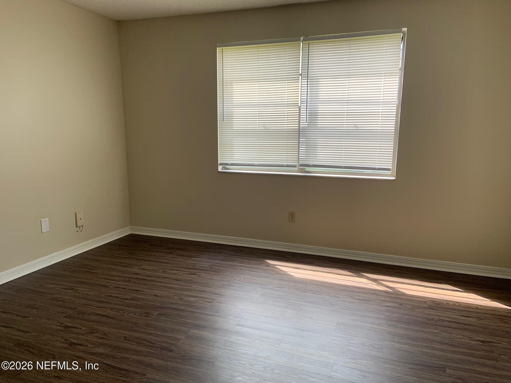 453 Bentwood Lane - Photo 7