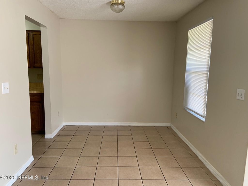 453 Bentwood Lane - Photo 4
