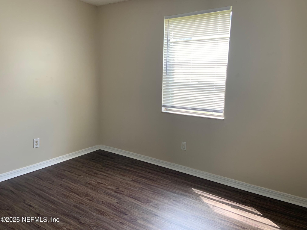 453 Bentwood Lane - Photo 10