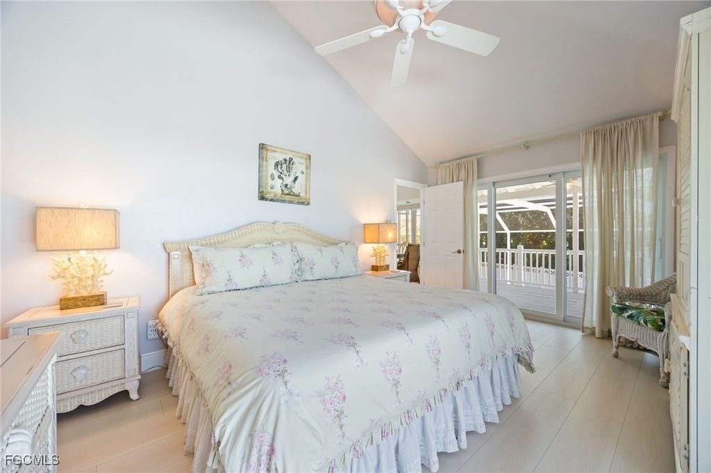 424 Lagoon Drive - Photo 22