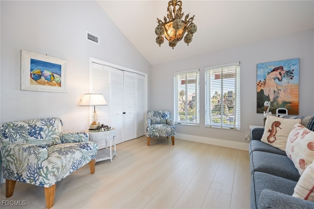 424 Lagoon Drive - Photo 16