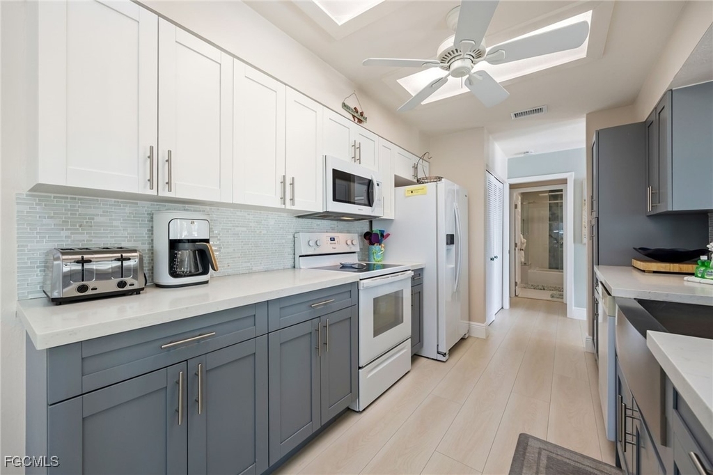 424 Lagoon Drive - Photo 11