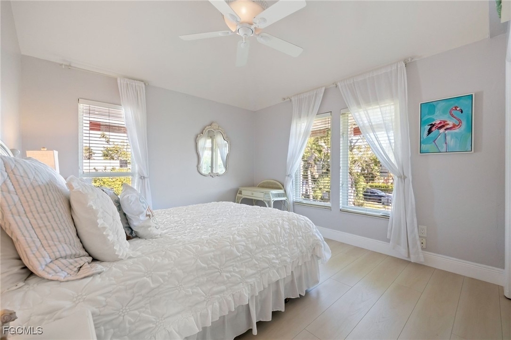 424 Lagoon Drive - Photo 19