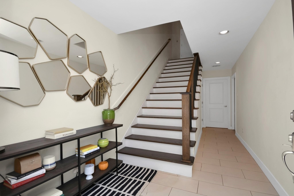 4608 Nett Street - Photo 1