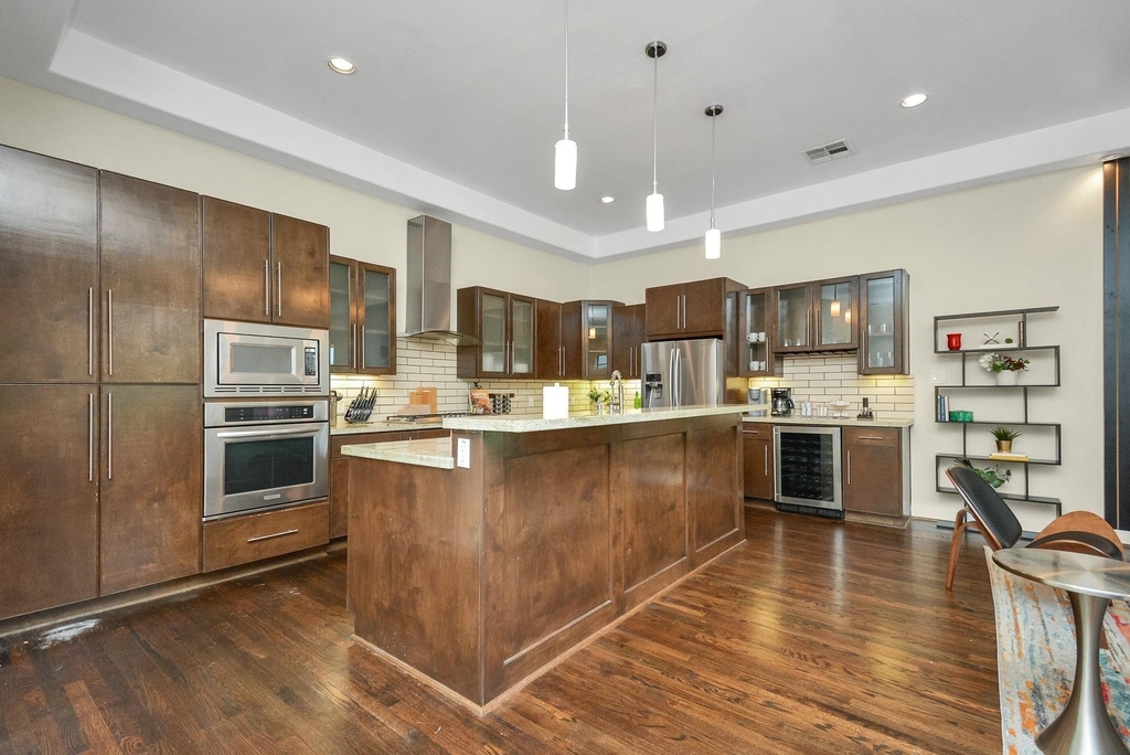 4608 Nett Street - Photo 2