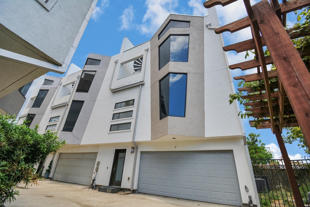 4608 Nett Street - Photo 0